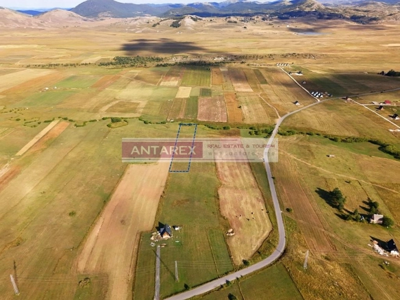 Plac 5.435 m² – Žabljak — fotografija 3