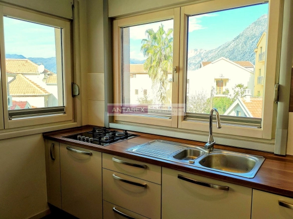 Trosoban stan 114 m² – Dobrota, Kotor — fotografija 6