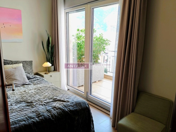 Trosoban stan 114 m² – Dobrota, Kotor — fotografija 8