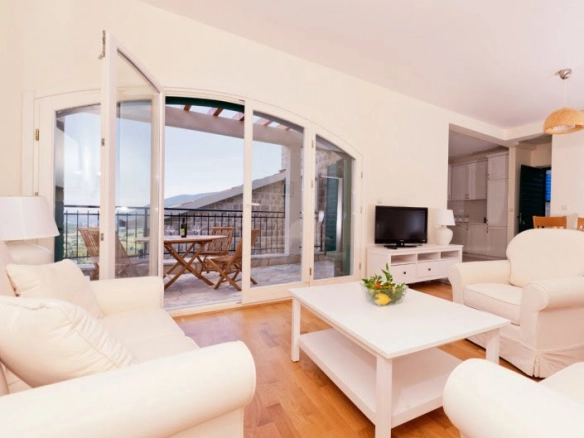 Dvosoban stan 79 m² – Herceg Novi — fotografija 4