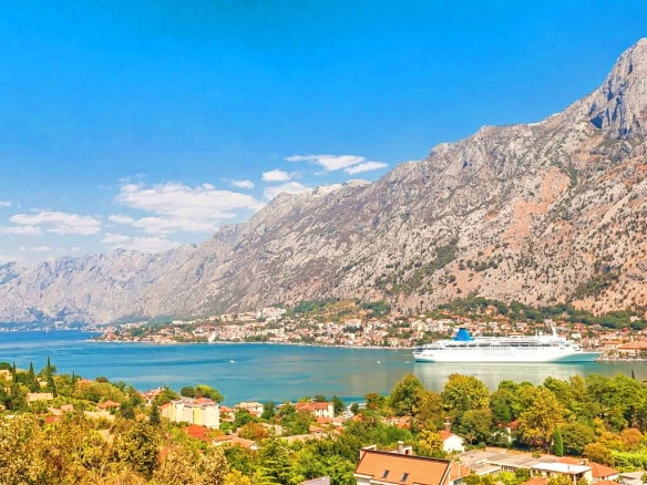 Četvorosoban stan 150 m² – Kotor — fotografija 13