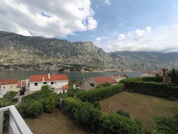 Kuća 230 m² – Prčanj, Kotor — fotografija 12