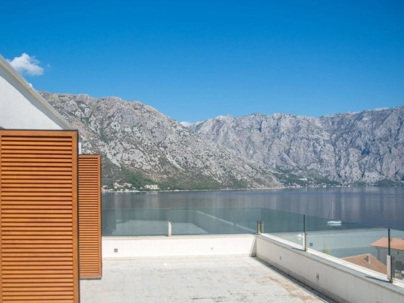 Kuća 584 m² – Stoliv, Kotor — fotografija 4