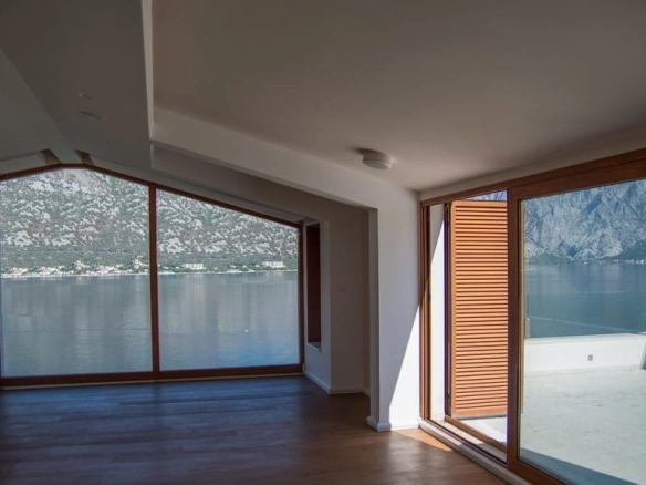Kuća 584 m² – Stoliv, Kotor — fotografija 5
