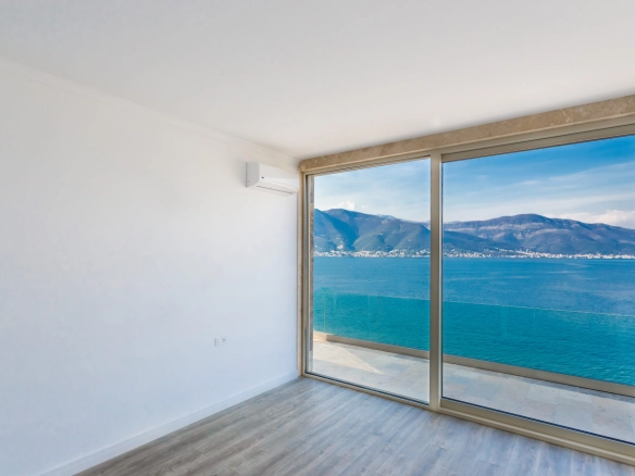Kuća 330 m² – Krašići, Tivat — fotografija 11