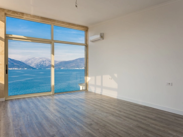 Kuća 330 m² – Krašići, Tivat — fotografija 12