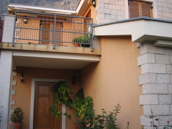 Kuća 300 m² – Orahovac, Kotor — fotografija 6