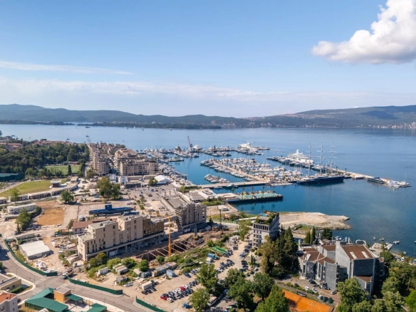 Dvosoban stan 149 m² – Tivat — fotografija 4