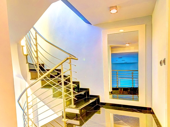 Trosoban stan 229 m² – Bečići, Budva — fotografija 8
