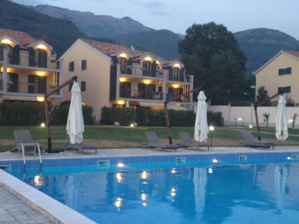 Trosoban stan 176 m² – Budva — fotografija 11