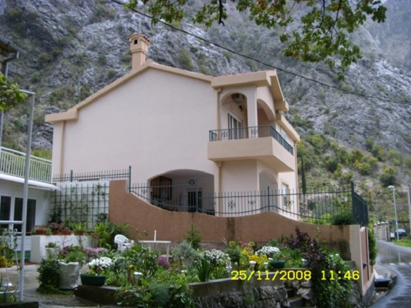 Kuća 180 m² – Orahovac, Kotor — fotografija 5