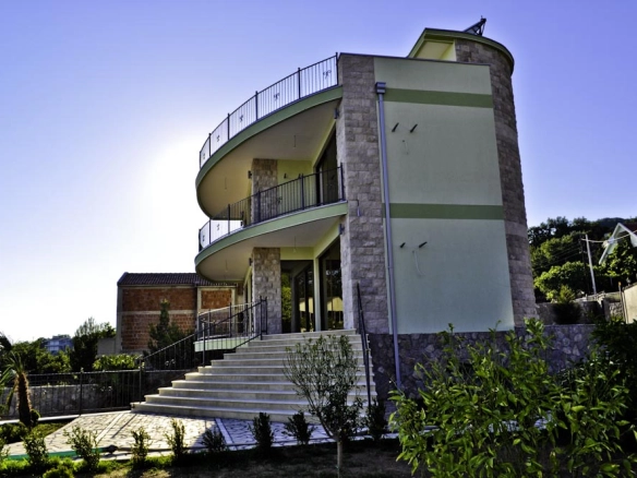 Kuća 620 m² – Šušanj, Bar — fotografija 15