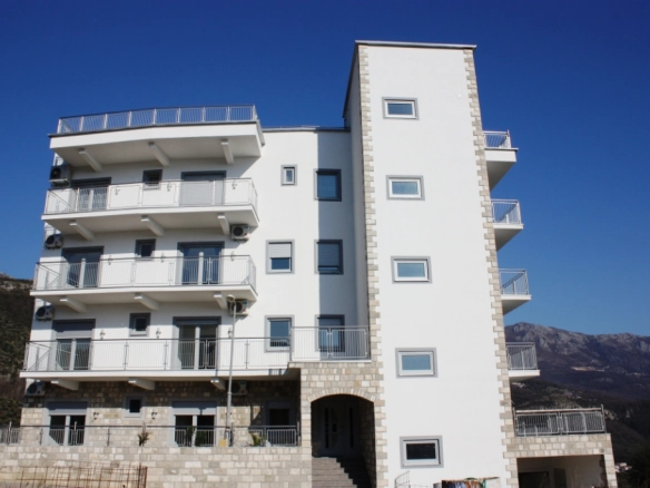 Trosoban stan 250 m² – Bečići, Budva — fotografija 2