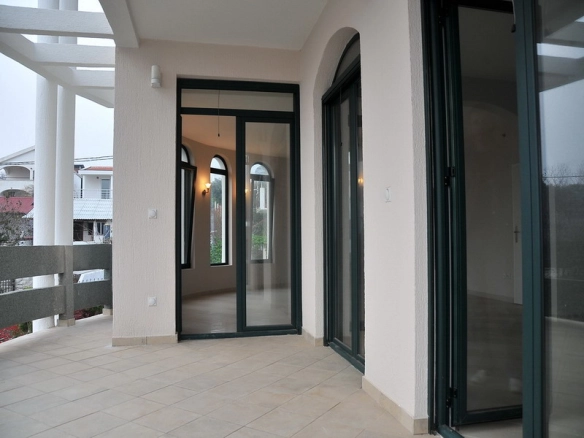 Kuća 450 m² – Utjeha, Bar — fotografija 5