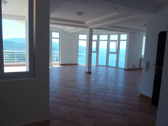 Kuća 350 m² – Dobra Voda, Bar — fotografija 2