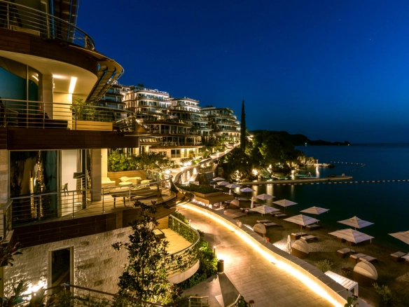Trosoban stan 242 m² – Bečići, Budva — fotografija 3
