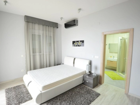 Dvosoban stan 179 m² – Dobra Voda, Bar — fotografija 8