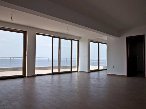 Trosoban stan 138 m² – Dobra Voda, Bar — fotografija 10