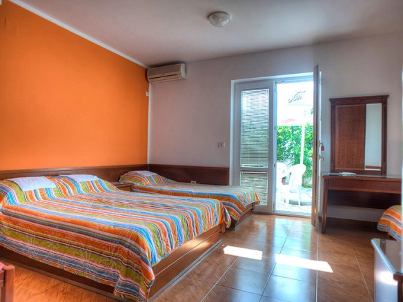 Hotel 600 m² – Bečići, Budva — fotografija 2