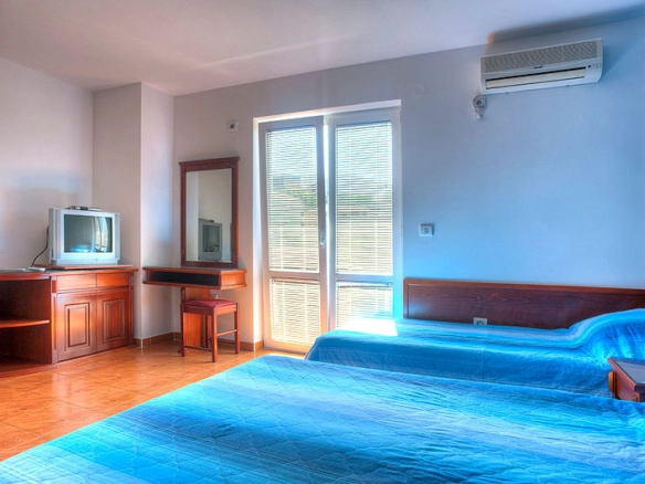 Hotel 600 m² – Bečići, Budva — fotografija 3
