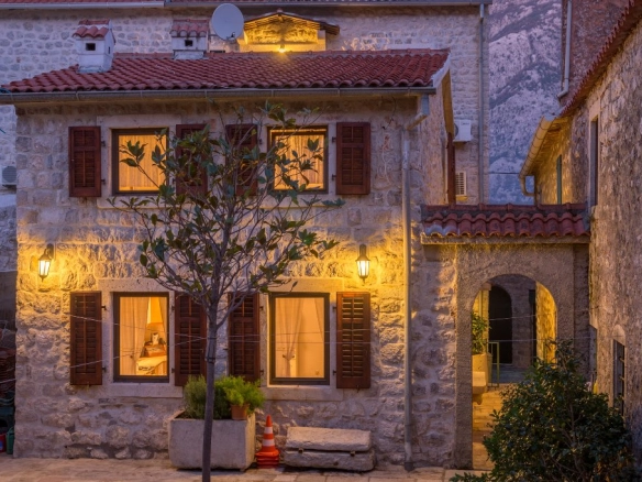 Kuća 355 m² – Prčanj, Kotor — fotografija 3