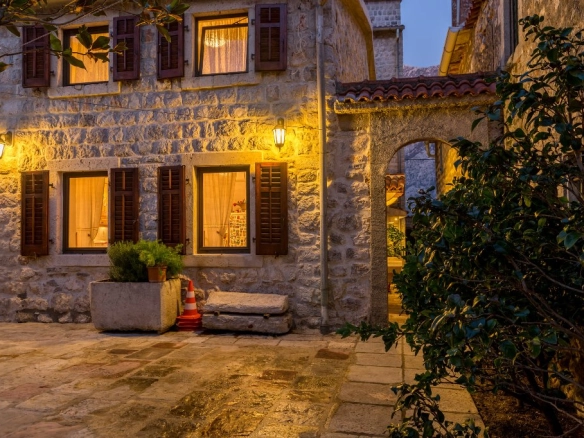 Kuća 355 m² – Prčanj, Kotor — fotografija 4