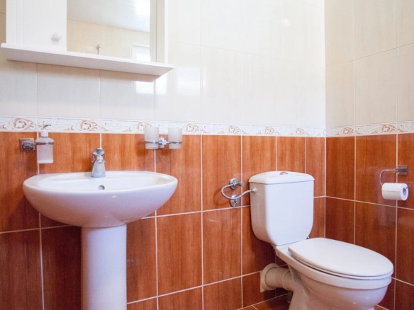 Dvosoban stan 138 m² – Bečići, Budva — fotografija 4