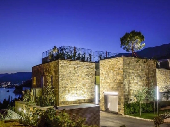 Dvosoban stan 109 m² – Kamenovo, Budva — fotografija 3
