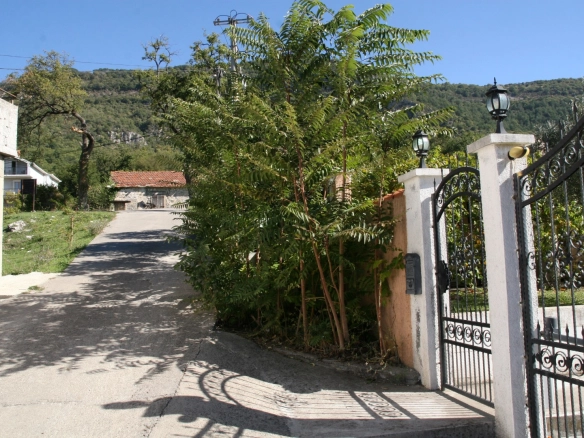 Kuća 450 m² – Kavač, Kotor — fotografija 10