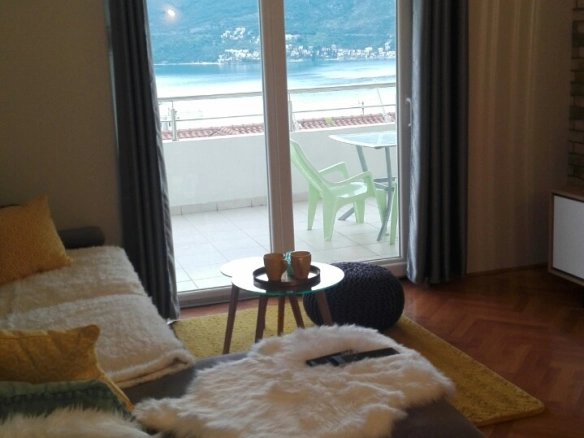 Jednosoban stan 56 m² – Herceg Novi — fotografija 3