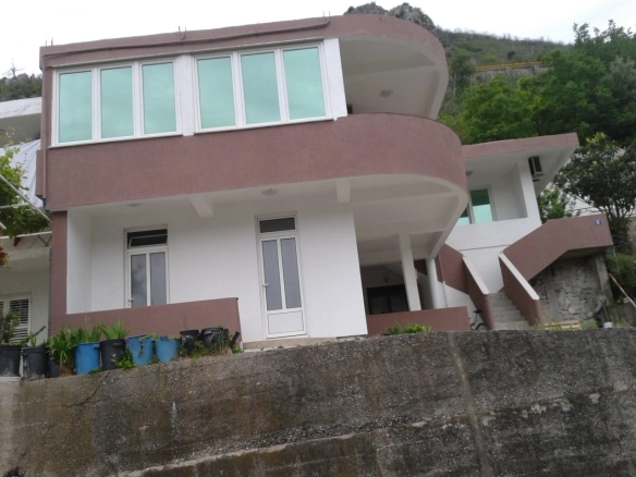 Kuća 350 m² – Budva — fotografija 3