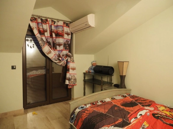 Kuća 200 m² – Stoliv, Kotor — fotografija 12