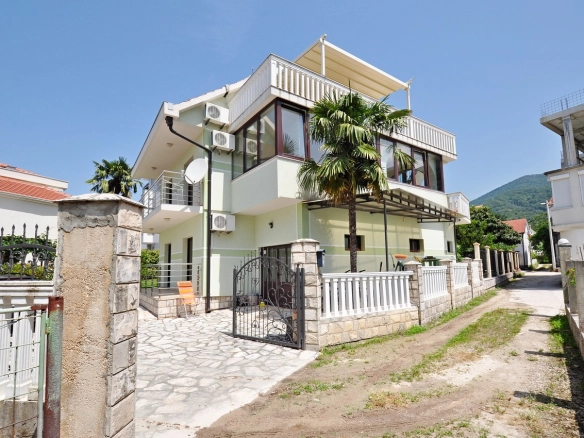 Kuća 222 m² – Tivat — fotografija 2