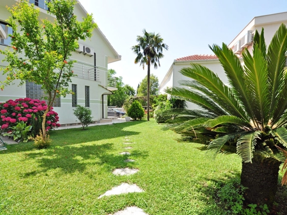 Kuća 222 m² – Tivat — fotografija 3