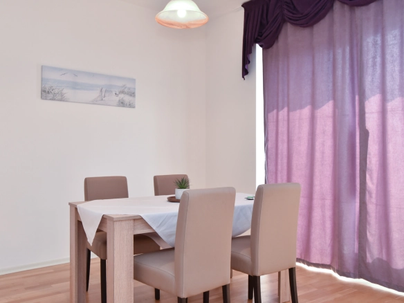 Dvosoban stan 95 m² – Budva — fotografija 10