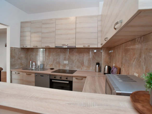 Dvosoban stan 95 m² – Budva — fotografija 12