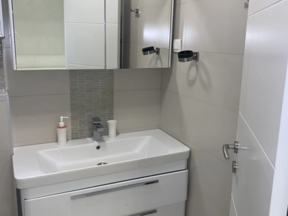 Dvosoban stan 94 m² – Rafailovići, Budva — fotografija 3