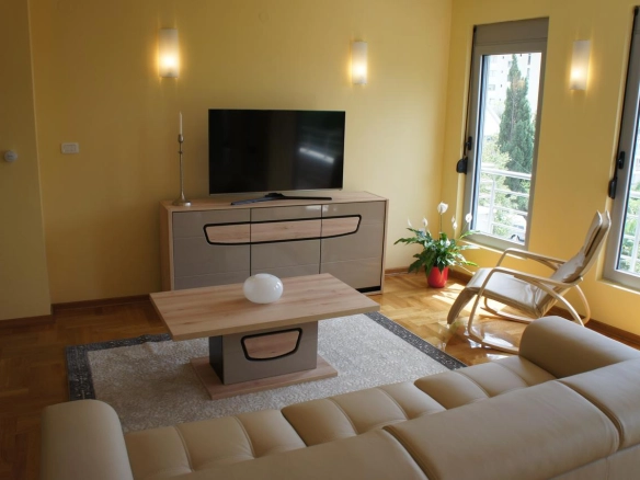 Dvosoban stan 100 m² – Bečići, Budva — fotografija 10