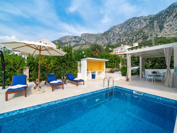 Kuća 170 m² – Blizikuće, Budva — fotografija 7