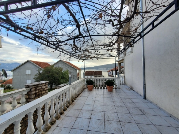 Hotel 350 m² – Bijela, Herceg Novi — fotografija 5