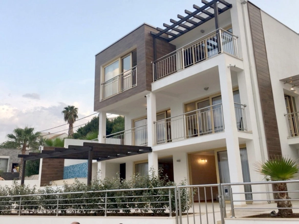 Kuća 300 m² – Krašići, Tivat — fotografija 2