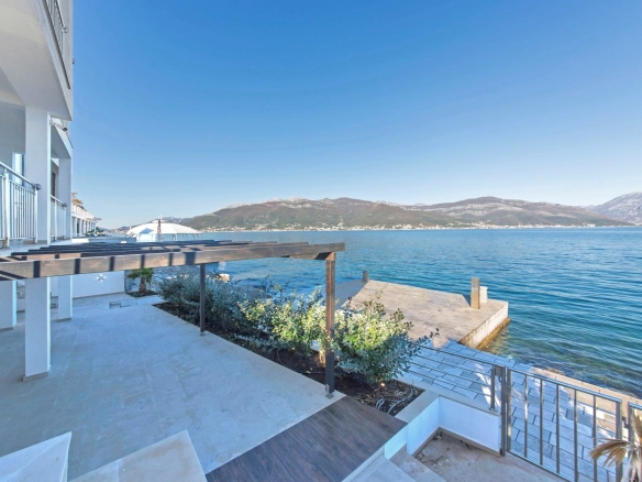 Kuća 300 m² – Krašići, Tivat — fotografija 4