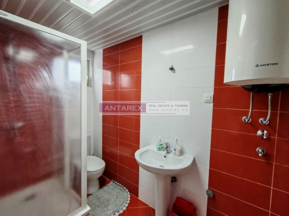Trosoban stan 111 m² – Petrovac, Budva — fotografija 9