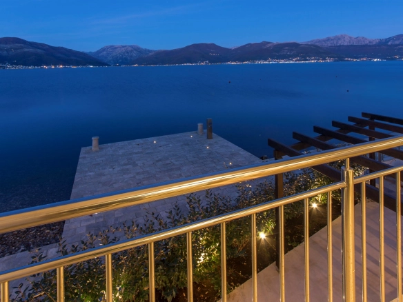 Kuća 300 m² – Krašići, Tivat — fotografija 9