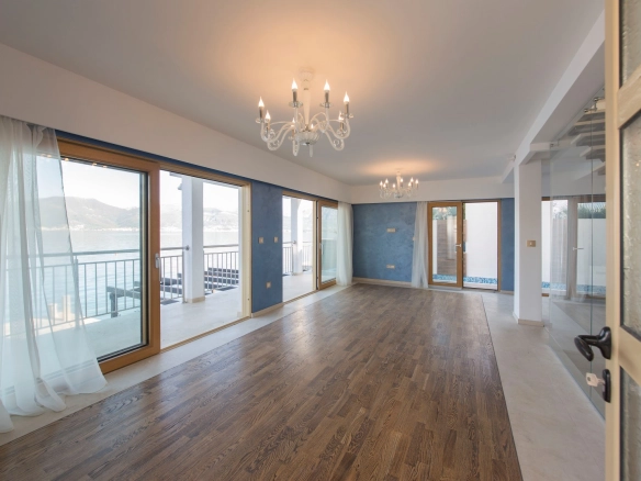 Kuća 300 m² – Krašići, Tivat — fotografija 13