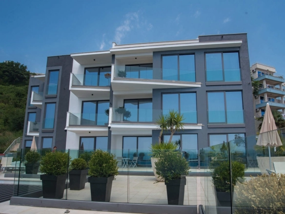 Kuća 1.184 m² – Budva — fotografija 2