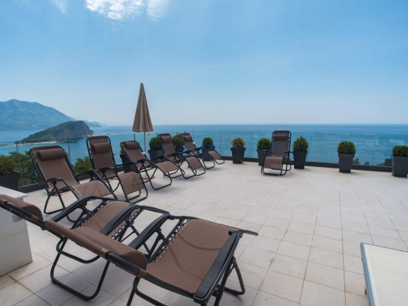 Kuća 1.184 m² – Budva — fotografija 9