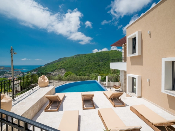 Kuća 170 m² – Bečići, Budva — fotografija 4