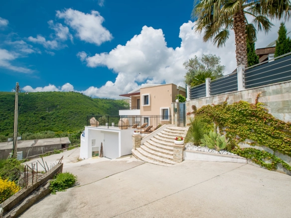 Kuća 170 m² – Bečići, Budva — fotografija 8