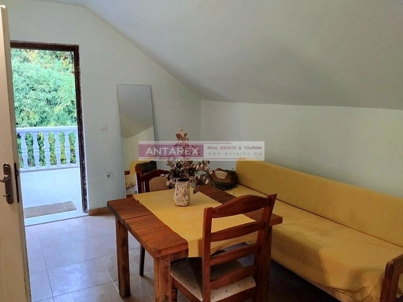 Izdavanje: Jednosoban stan 54 m² – Gomila, Herceg Novi — fotografija 4